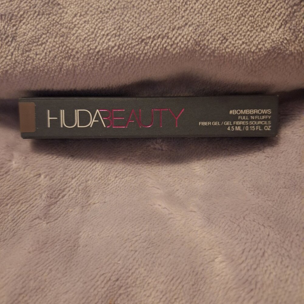 Huda Beauty - Full N' Fluffy Fiber Gel